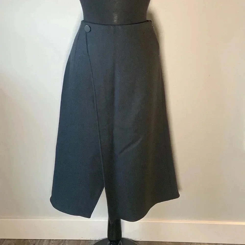 🎉HOST PICK 🎉Club Monaco | A-Line Cut Away Wool Blend Skirt